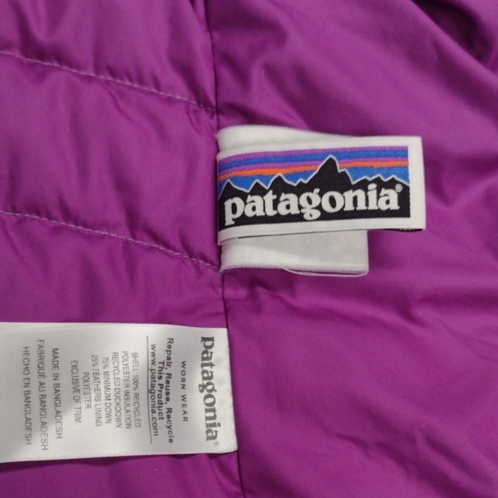 Patagonia Kids Girl Puffer Jacket - Light Gray with Purple Accents - Picture 11 of 15